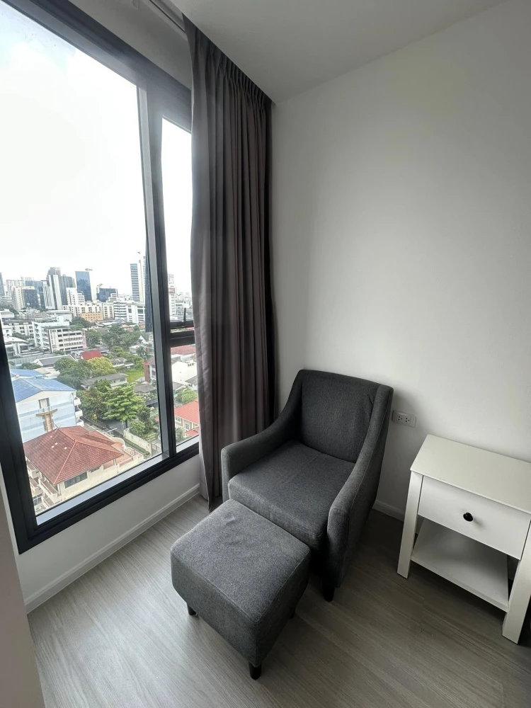 For rent: DENIM JATUJAK, a nice room on the 12th floor, good location, convenient transportation, fully furnished. Reserve now!