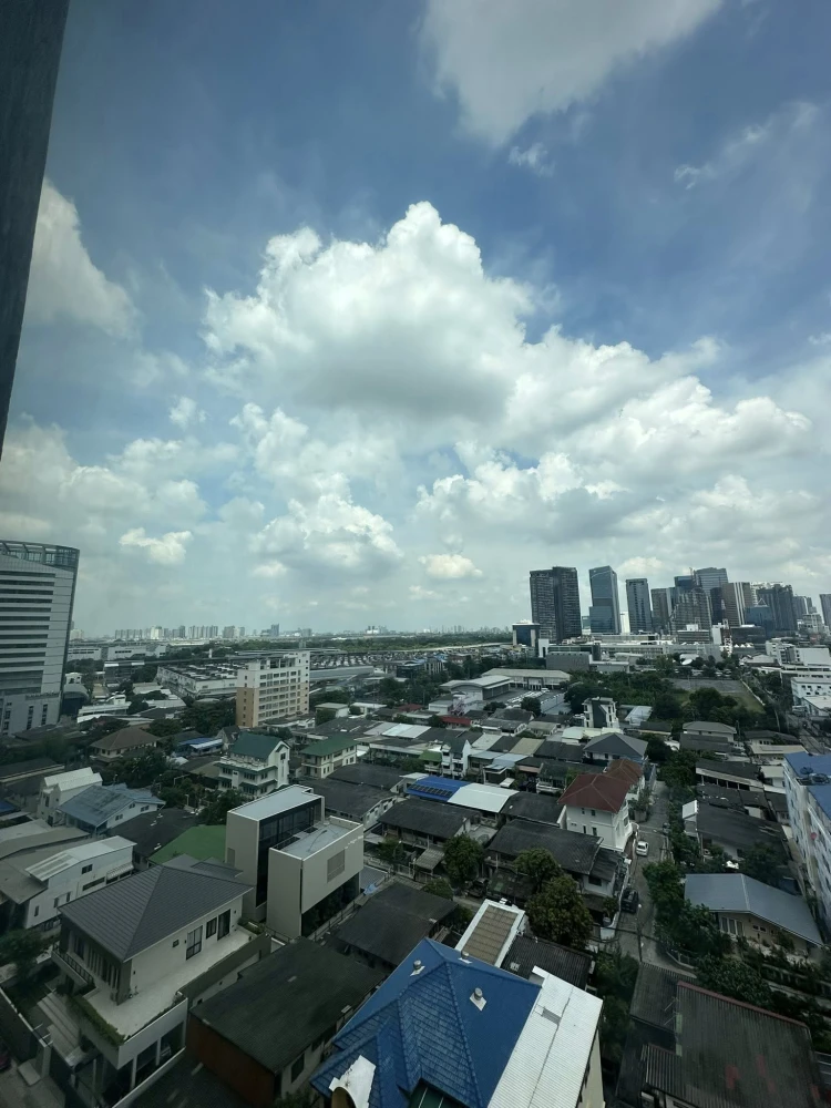 For rent: DENIM JATUJAK, a nice room on the 12th floor, good location, convenient transportation, fully furnished. Reserve now!
