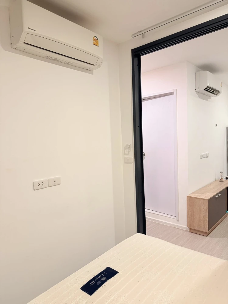 For rent: Denim Jatujak, beautiful room with city view, 29th floor, fully furnished with appliances. Highly recommended!