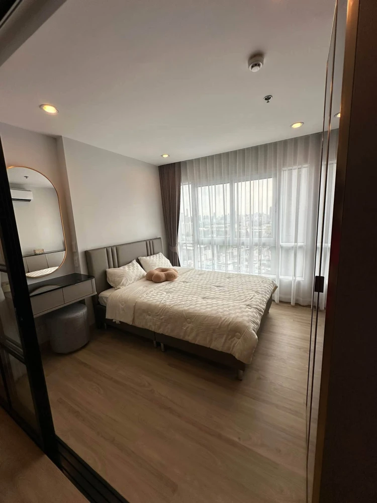 Diamond Ratchada 1-bedroom apartment for rent. Great location, beautiful city view, fully furnished. Just bring your bags and move in! images