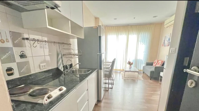Diamond Sukhumvit condo for rent, 15th floor, fully furnished, very livable. Book now, don't miss out! Act fast!