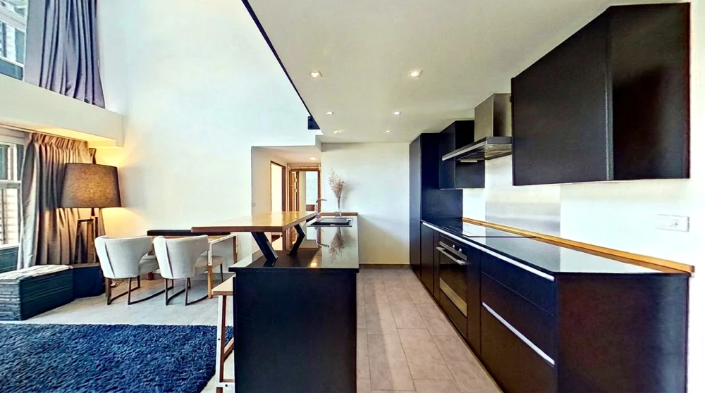 For rent: DLV Thonglor 20, Duplex unit, beautiful and fully furnished. Book now, don't miss out!