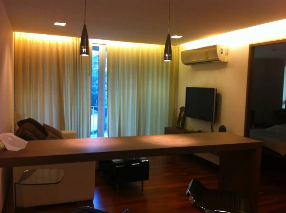 For rent: DLV Thonglor 20, spacious room, comfortable, fully furnished, hurry and reserve now!