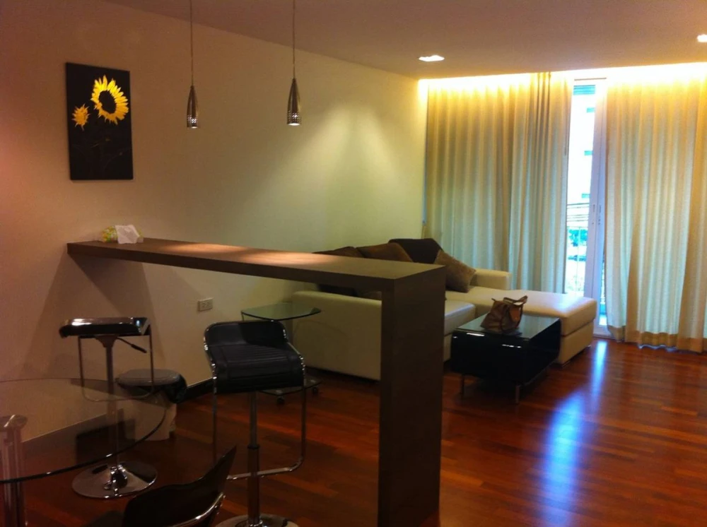 For rent: DLV Thonglor 20, spacious room, comfortable, fully furnished, hurry and reserve now!