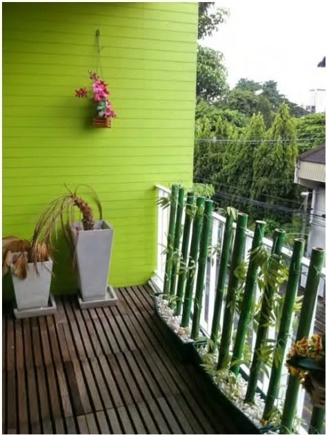 Modern 2-bedroom apartment for rent at DLV Thonglor. Spacious living room with open kitchen. You can't miss this!
