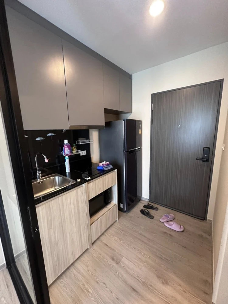 For rent: Dolce Lasalle apartment, fully furnished and ready to move in. Affordable price. Just bring your belongings and you're good to go! Don't hes