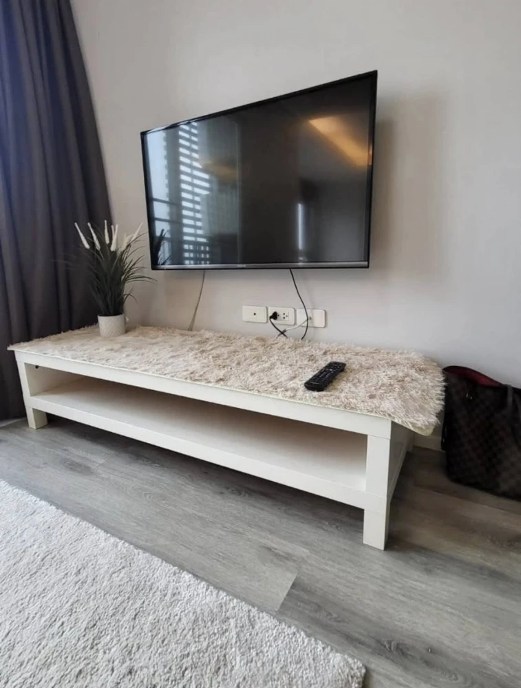 Double Lake condominium for rent, 7th floor, spacious room, lake view, not on the road side, don't miss it.
