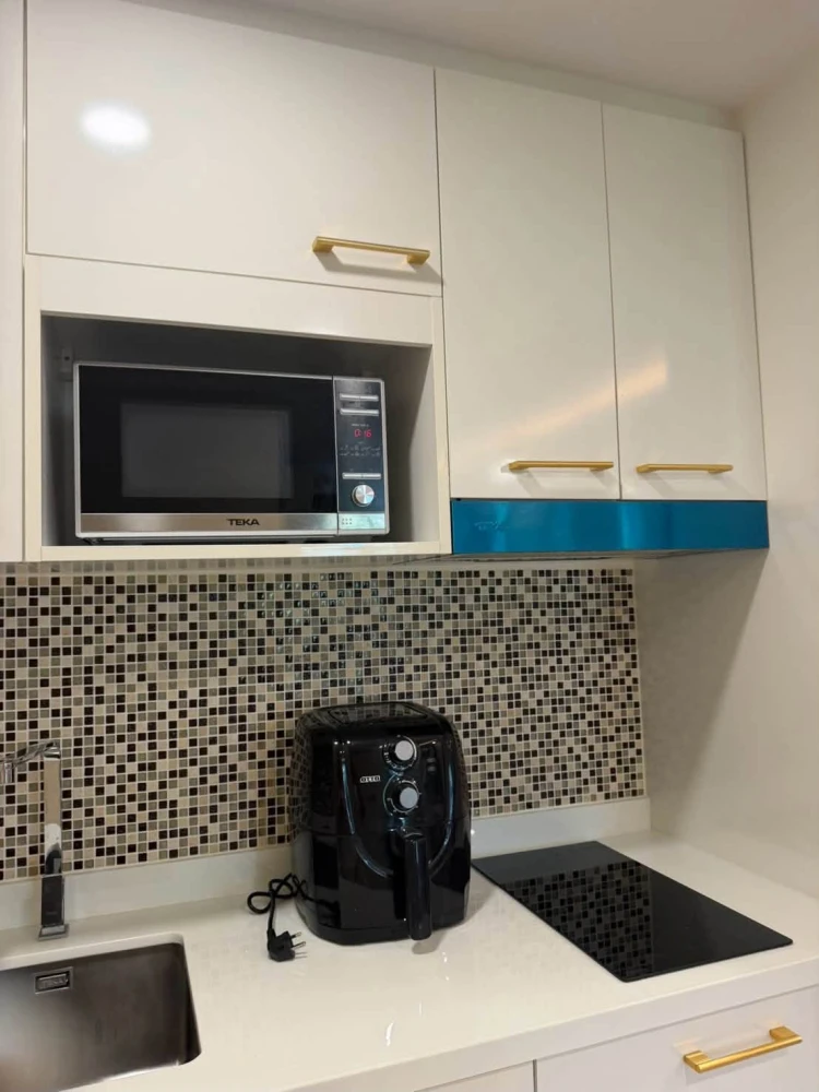 For Rent: Dusit Grand Park 2. Stunning built-in decor throughout the entire unit—just bring your suitcase and move right in!