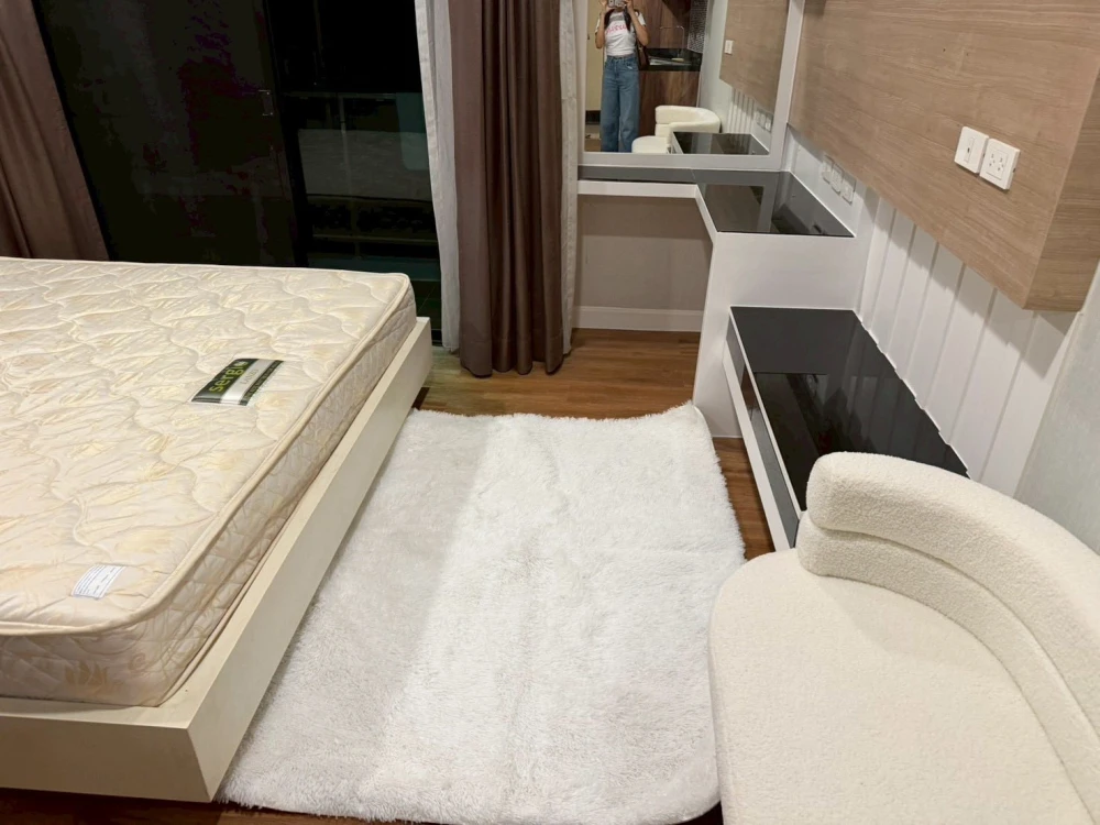 Dusit Grand Park condo for rent, 5th floor, fully furnished. Book now! Don't miss out!