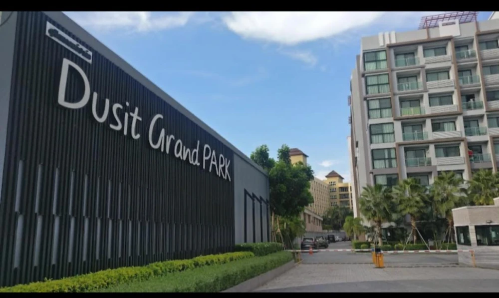 For rent: Dusit Grand Park, spacious and comfortable room with city view, fully furnished. Book now, don't miss out!+++