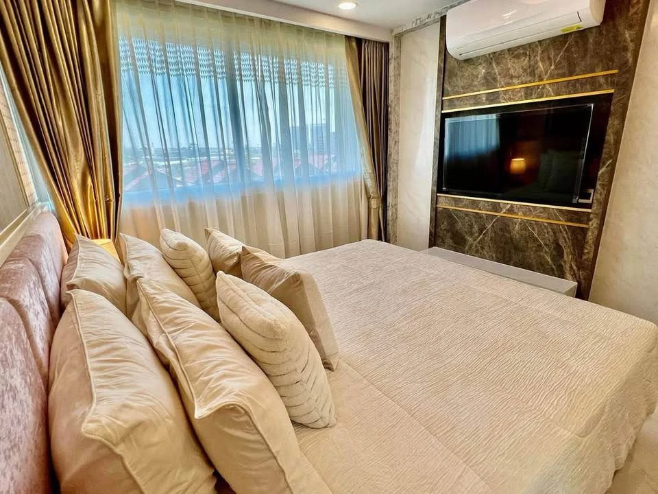 For rent Dusit grand park, a nice room, fully furnished, decorated in a simple and luxurious style. If you don't book, you'll miss out++