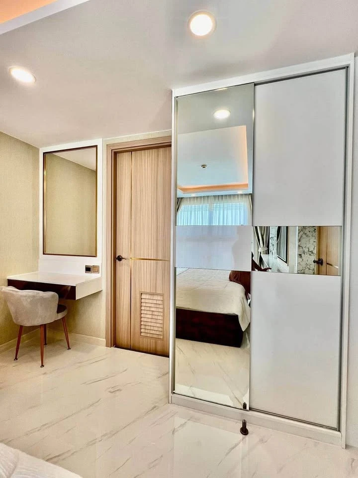 For rent Dusit grand park, a nice room, fully furnished, decorated in a simple and luxurious style. If you don't book, you'll miss out++