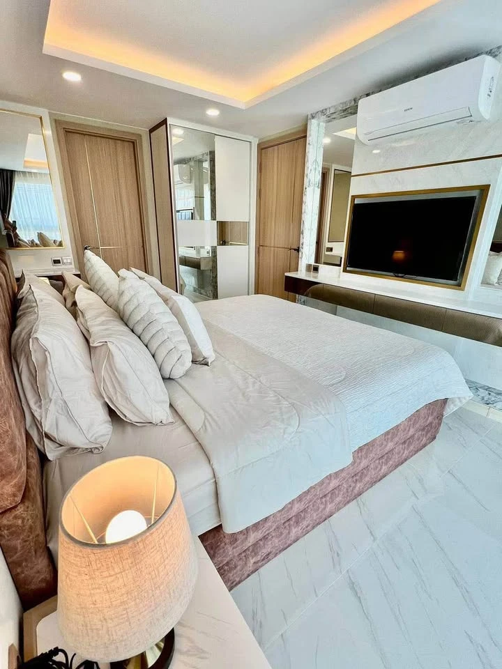 For rent Dusit grand park, a nice room, fully furnished, decorated in a simple and luxurious style. If you don't book, you'll miss out++