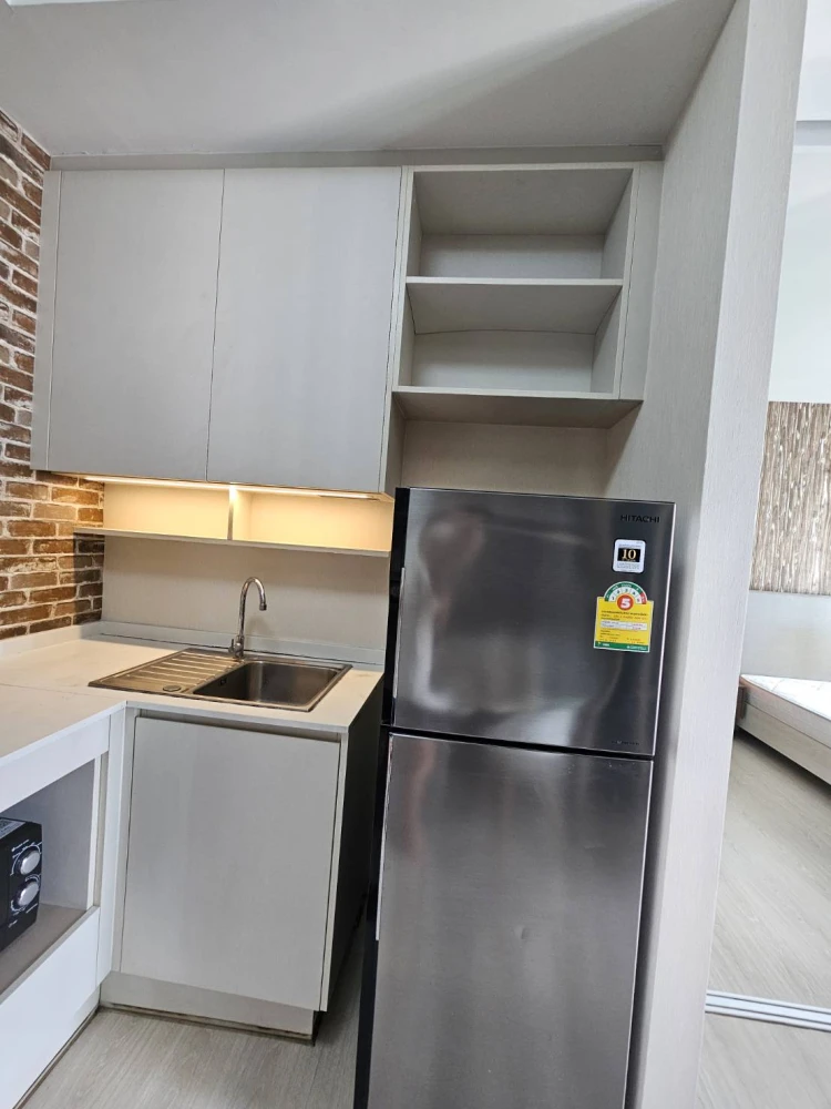 For rent: Eco Chapter one Huai Khwang, decorated in loft coffee style, convenient and complete here. Come and book now.