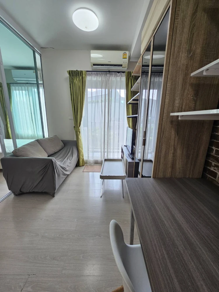 For rent: Eco Chapter one Huai Khwang, decorated in loft coffee style, convenient and complete here. Come and book now.