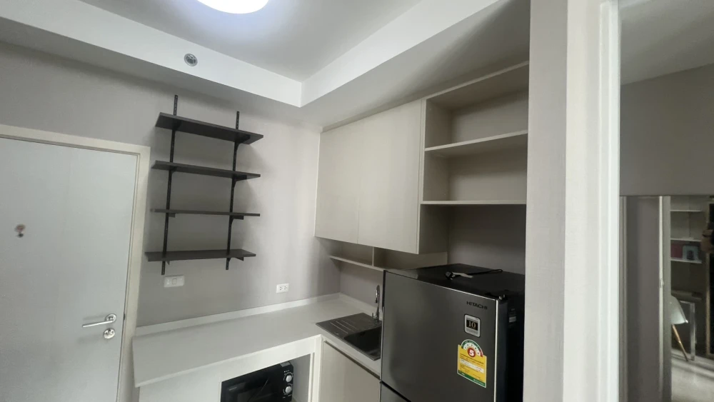 For rent: Eco Chapter one Huai Khwang, decorated in loft coffee style, convenient and complete here. Come and book now.