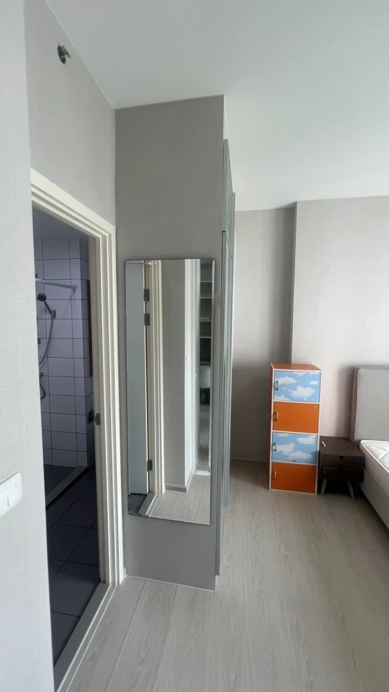 For rent: Eco Chapter one Huai Khwang, decorated in loft coffee style, convenient and complete here. Come and book now.
