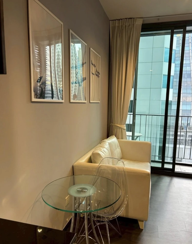 For rent: Edge By Sansiri (Sukhumvit 23), 14th floor, fully furnished, nice to live in, interested, reserve now.