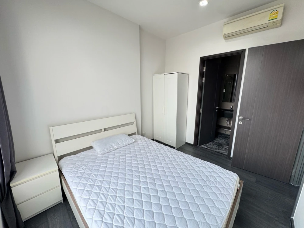 For rent: Edge By Sansiri (Sukhumvit 23), 14th floor, fully furnished, very livable. Don't miss out!