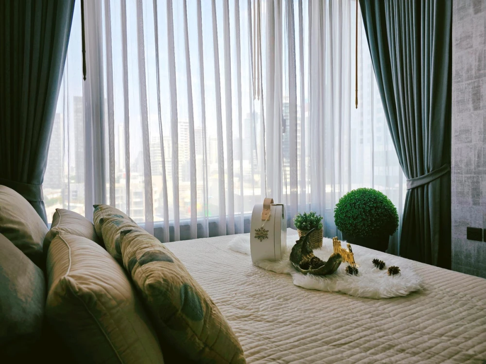 For rent: Edge By Sansiri (Sukhumvit 23), 3rd floor, beautiful unit, fully furnished. Book now! (Quickly!)