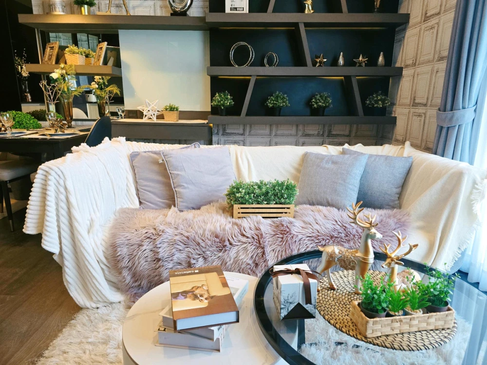 For rent: Edge By Sansiri (Sukhumvit 23), 3rd floor, beautiful unit, fully furnished. Book now! (Quickly!)