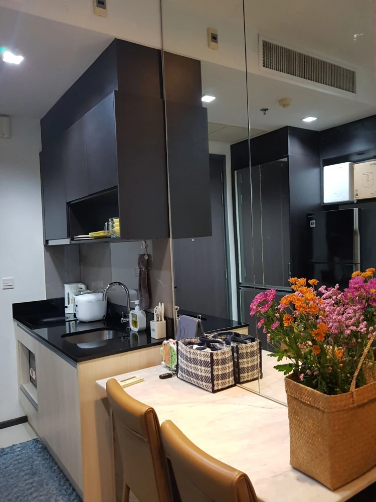For rent: Edge By Sansiri (Sukhumvit 23), 4th floor, nice room, fully furnished, reserve now!