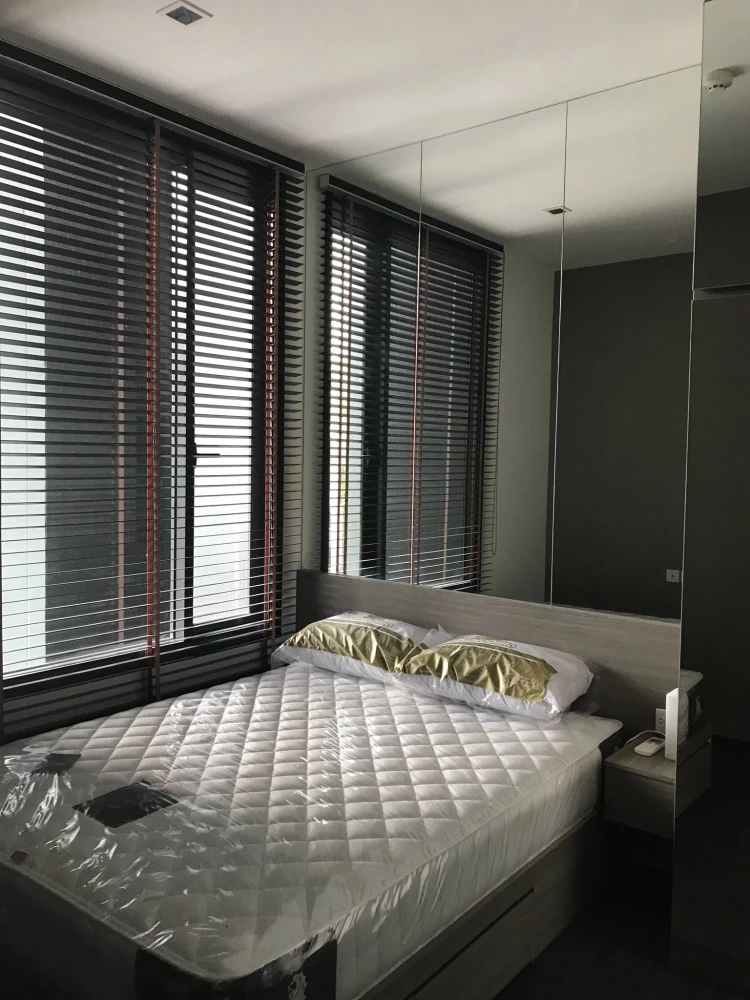 For rent: Edge By Sansiri (Sukhumvit 23), 4th floor, nice room, fully furnished, reserve now!