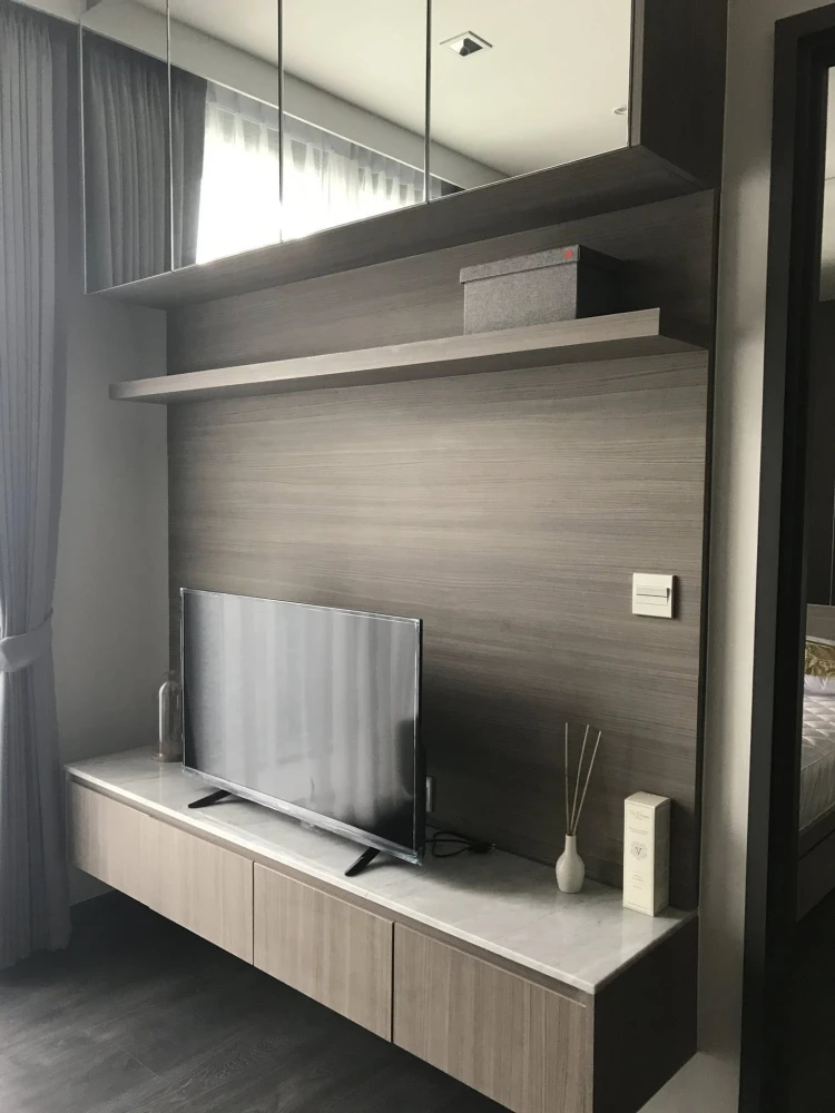 For rent: Edge By Sansiri (Sukhumvit 23), 4th floor, nice room, fully furnished, reserve now!