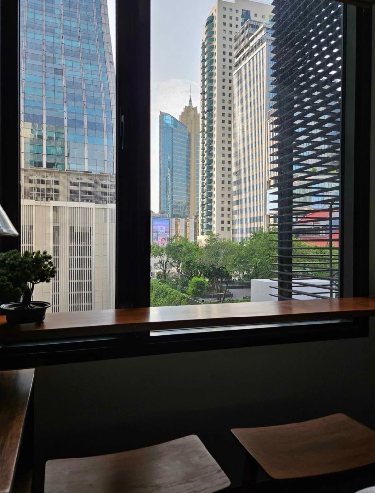 For Rent: Edge by Sansiri (Sukhumvit 23), 6th floor, garden view, fully furnished. Book now!