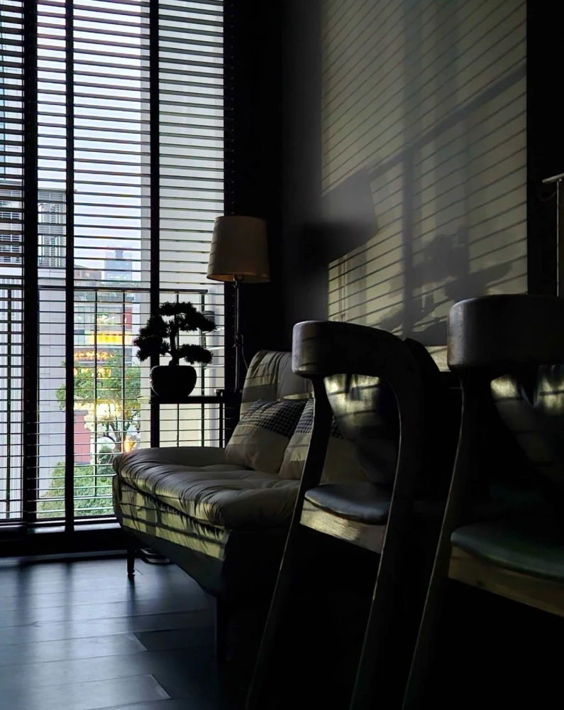 For Rent: Edge by Sansiri (Sukhumvit 23), 6th floor, garden view, fully furnished. Book now!