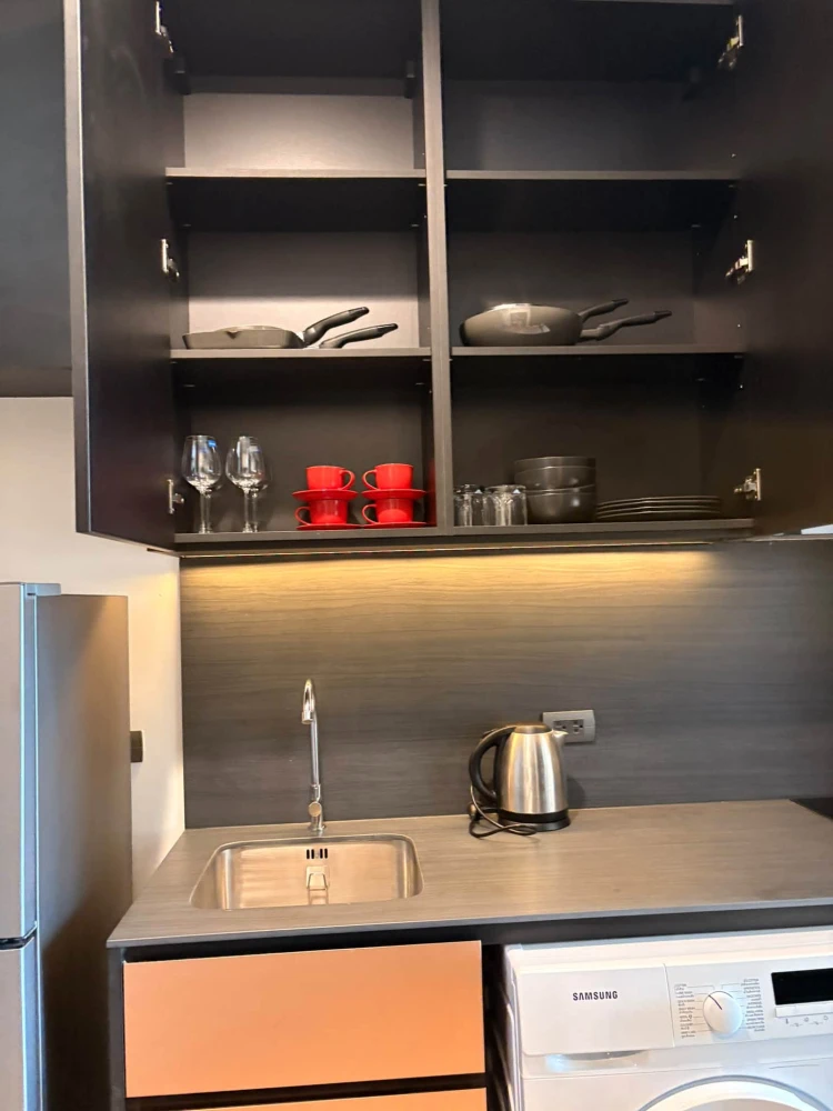 Edge Central Pattaya for rent. Nice, fully furnished, spacious room with beautiful sea view. Don't miss out!