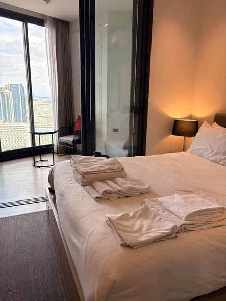 Edge Central Pattaya for rent. Nice, fully furnished, spacious room with beautiful sea view. Don't miss out!