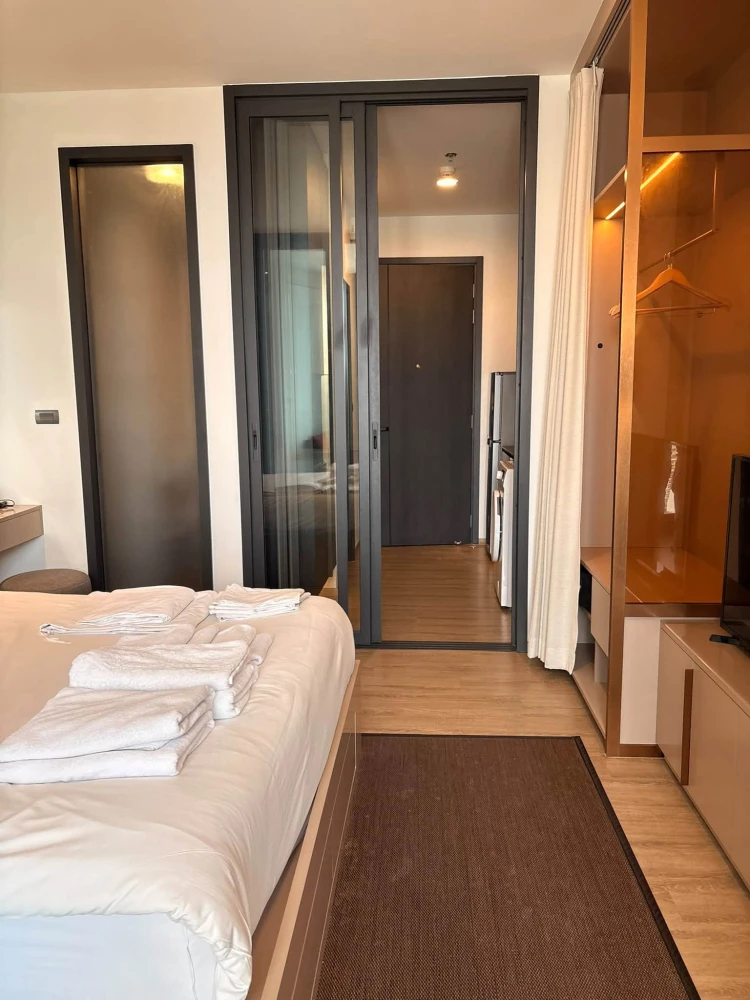 Edge Central Pattaya for rent. Nice, fully furnished, spacious room with beautiful sea view. Don't miss out!