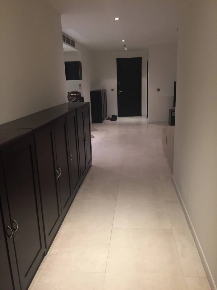 For rent: Eight Thonglor Residences, very high floor unit, each bedroom has its own private bathroom, open-plan living area. Reserve now!