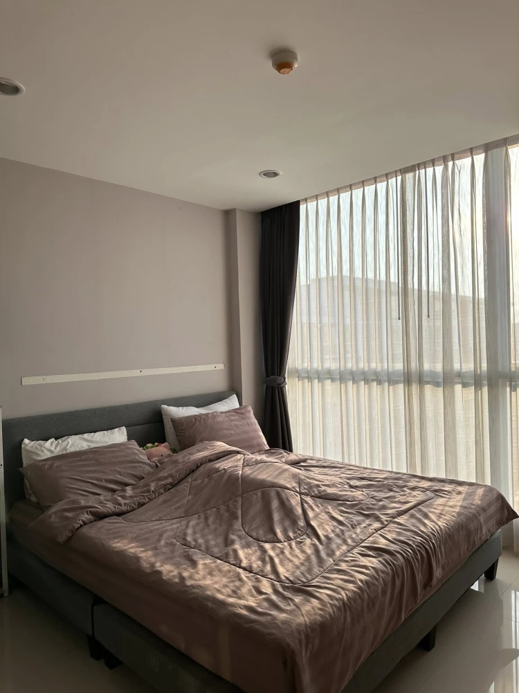 For rent: Elements Srinakarin, 1 bedroom, 1 bathroom. Great location. Fully furnished with complete amenities. Don't miss out!