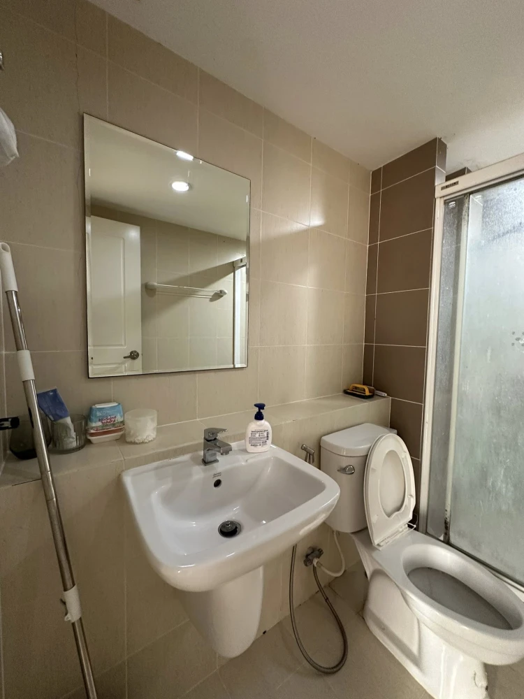 For rent: Elements Srinakarin, 1 bedroom, 1 bathroom. Great location. Fully furnished with complete amenities. Don't miss out!