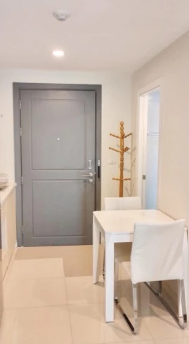 For rent: Elements Srinakarin, 4th floor, nice, fully furnished unit. Book now!