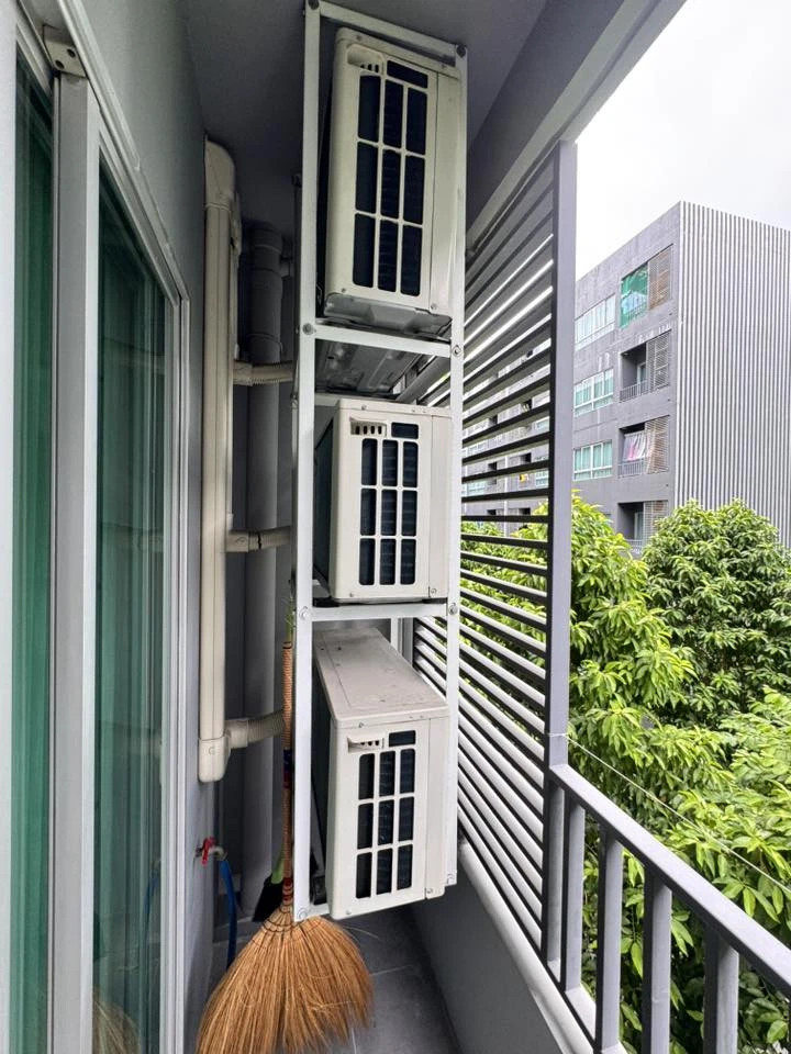For rent Elio Del Moss Phaholyothin 34 1 bedroom 1 bathroom, good location, comes with complete facilities, don't miss it.