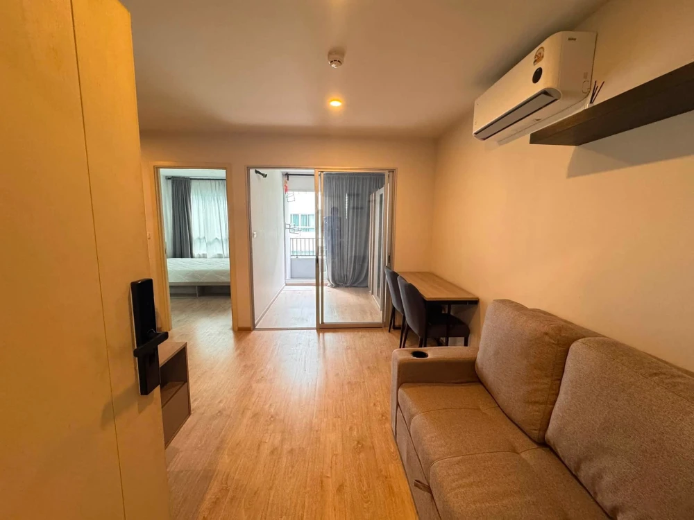 For rent: Elio Del Moss Phaholyothin 34, 1 bedroom, 1 bathroom, fully furnished, pool view. Don't miss out!