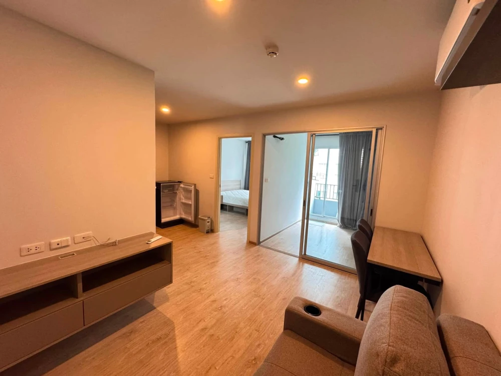 For rent: Elio Del Moss Phaholyothin 34, 1 bedroom, 1 bathroom, fully furnished, pool view. Don't miss out!