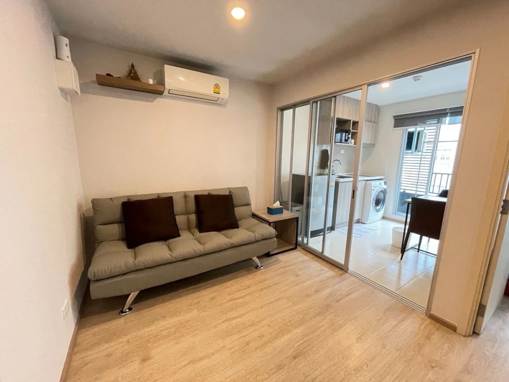 For rent: Elio Del Moss Phaholyothin 34, 6th floor, pool view, fully furnished, ready to move in. Book now!