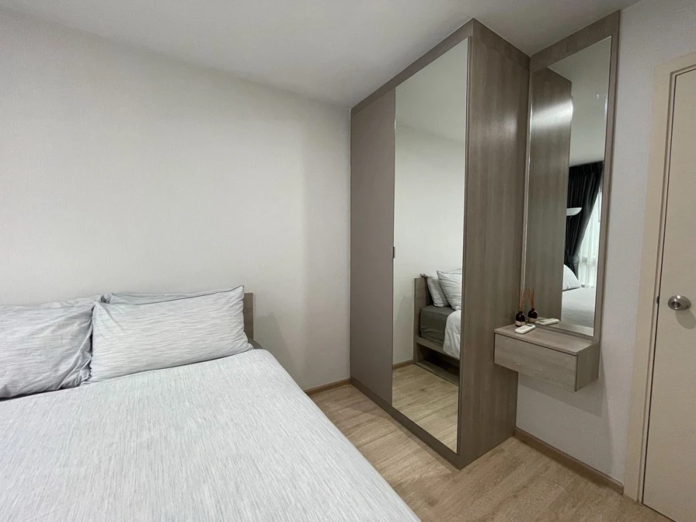 For rent: Elio Del Moss Phaholyothin 34, 6th floor, pool view, fully furnished, ready to move in. Book now!