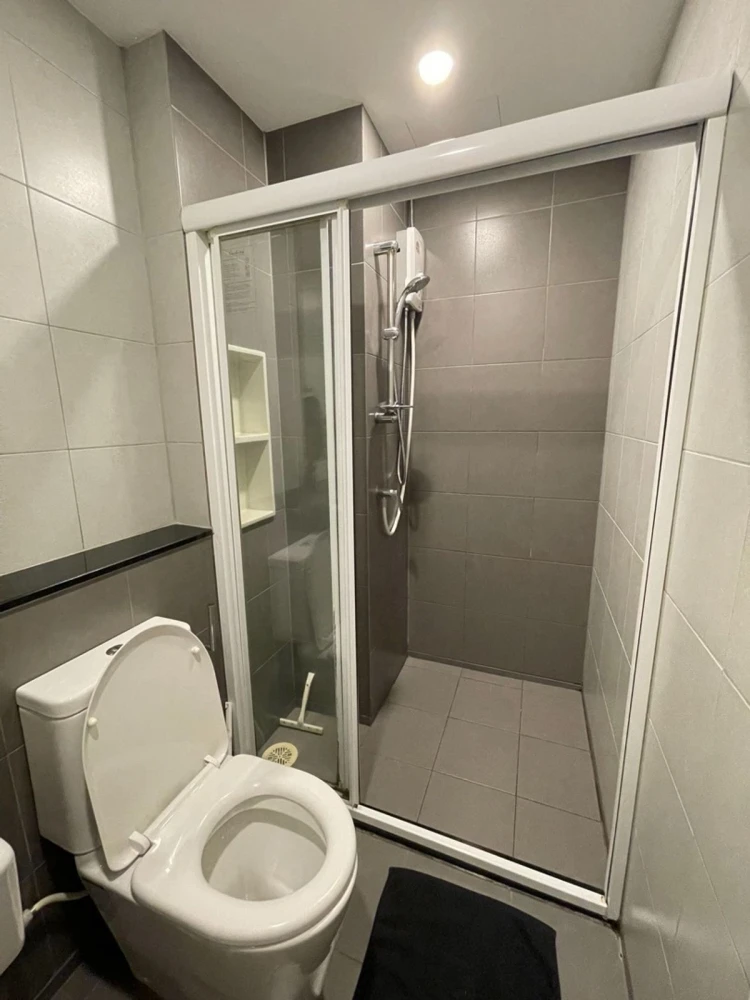 For rent: Elio Del Moss Phaholyothin 34, 6th floor, pool view, fully furnished, ready to move in. Book now!