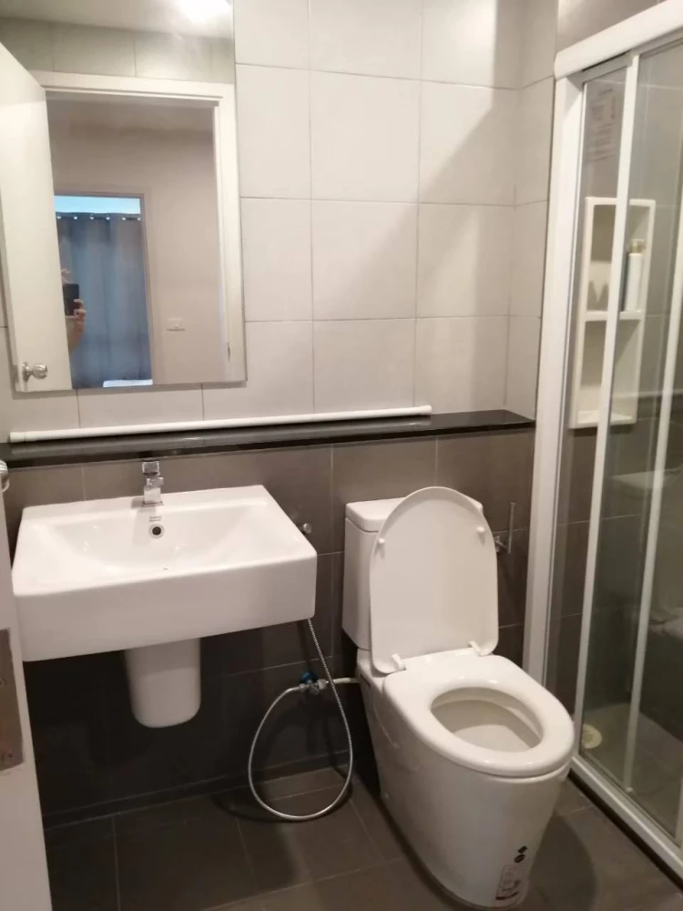 For rent: Elio Del Moss Phaholyothin 34, nice room on the 2nd floor, fully furnished, garden view. Just bring your bags and move in!