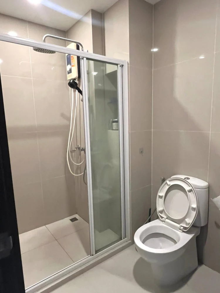 Elio del nest for rent, 1 bedroom, 1 bathroom, comes with complete furniture and appliances. Reserve now.