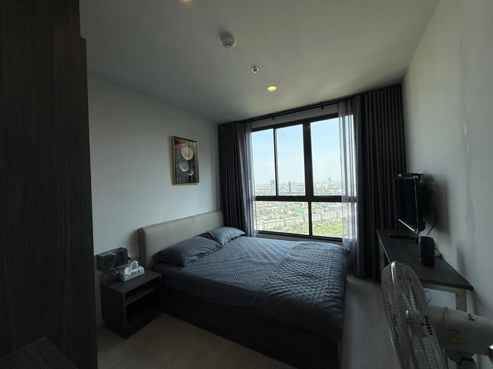 For rent Elio del nest, 30th floor, fully furnished room, nice to live in. If you don't book, you'll miss out. Hurry!