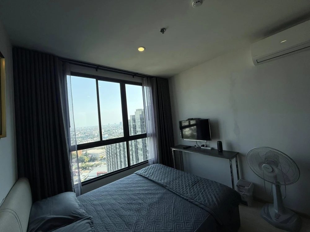 For rent Elio del nest, 30th floor, fully furnished room, nice to live in. If you don't book, you'll miss out. Hurry!