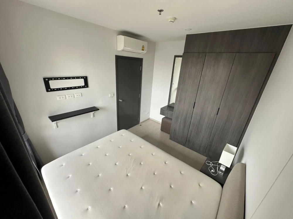 For rent: Elio del nest, 4th floor, nice room, fully furnished, reserve now, hurry!