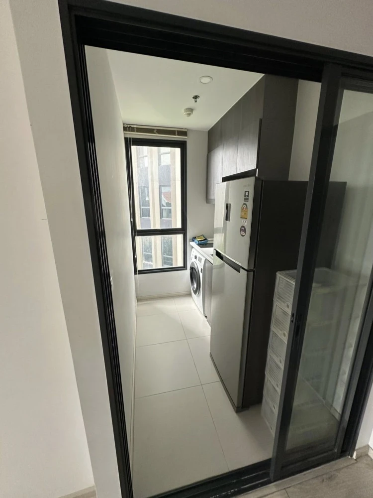 For rent: Elio del nest, 4th floor, nice room, fully furnished, reserve now, hurry!