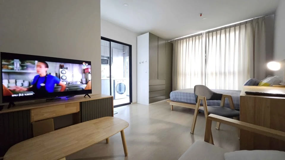 For rent Elio Del Nest, Building G, 23rd floor, beautiful city view from high angle, with minimalist style furniture. You must book this.